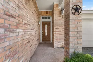3604 Black Ranch Ct, Fort Worth, TX 76262 - Photo 2