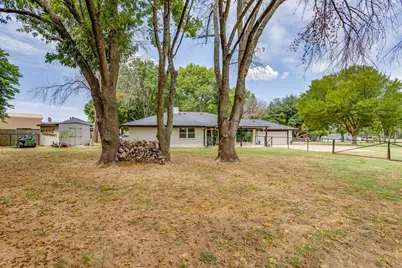 104 Sunset Place, Joshua, TX 76058 - Photo 36