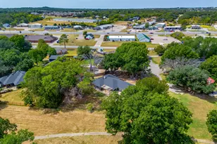 104 Sunset Pl, Joshua, TX 76058 - Photo 4