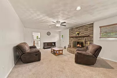 924 Wade Drive, Bedford, TX 76022 - Photo 8