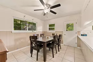 924 Wade Dr, Bedford, TX 76022 - Photo 16
