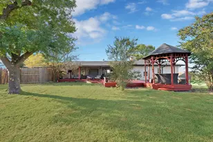 452 E Pecan Tree Rd, Waxahachie, TX 75165 - Photo 24