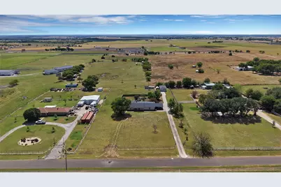 452 E Pecan Tree Road, Waxahachie, TX 75165 - Photo 22