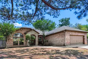 1104 Irwin Dr, Hurst, TX 76053 - Photo 2