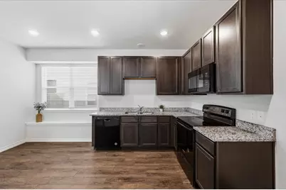 5721 Topwater Trail, Fort Worth, TX 76119 - Photo 14