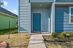5721 Topwater Trl, Fort Worth, TX 76119 - Photo 8