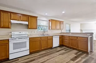 10417 Winding Passage Way, Fort Worth, TX 76131 - Photo 2
