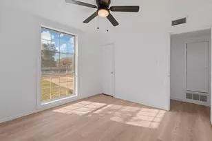 4125 Martin St, Fort Worth, TX 76119 - Photo 8