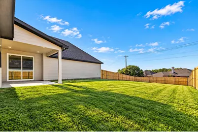 1632 W Wintergreen Road, Lancaster, TX 75134 - Photo 28