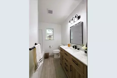2933 Hunting Drive, Fort Worth, TX 76119 - Photo 14