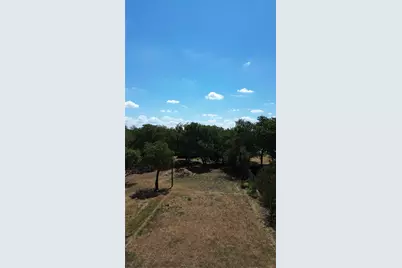 803 E Martin Luther King Drive, Ennis, TX 75119 - Photo 4