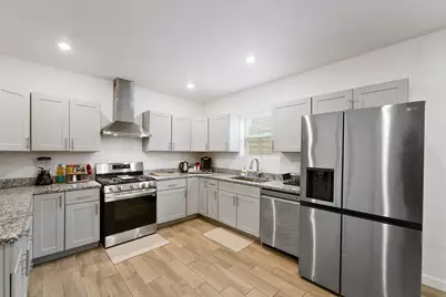 5405 N Arcadia Drive, Dallas, TX 75211 - Photo 2