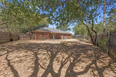 6229 Maple Springs Drive, Arlington, TX 76001 - Photo 24