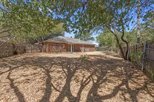 6229 Maple Springs Dr, Arlington, TX 76001 - Photo 24