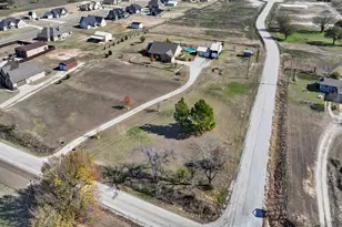 737 Co Rd 4699, Boyd, TX 76023 - Photo 32