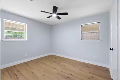 2202 E Mitchell Street, Arlington, TX 76010 - Photo 16