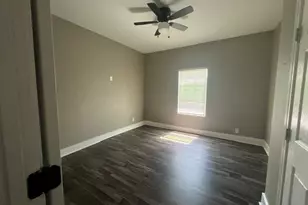 1333 N Commerce St, Gainesville, TX 76240 - Photo 6
