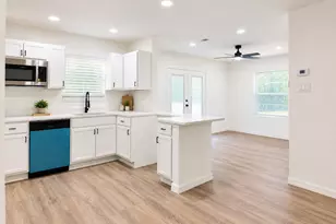 6163 Truman Dr, Fort Worth, TX 76112 - Photo 6