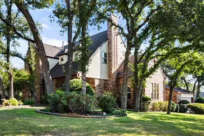 2109 Van Hook Court, Arlington, TX 76013 - Photo 2