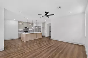909 Meriott St, Ennis, TX 75119 - Photo 12