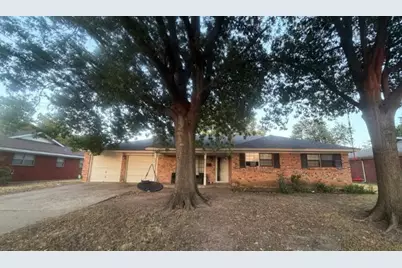 7813 Chantilly Lane, Fort Worth, TX 76134 - Photo 1