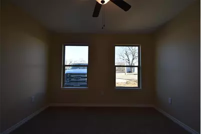 104 N Jordan Street #B, Whitesboro, TX 76273 - Photo 8