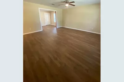 401 N Neathery Avenue, Collinsville, TX 76233 - Photo 4