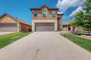 2166 Hobby Dr, Forney, TX 75126 - Photo 2