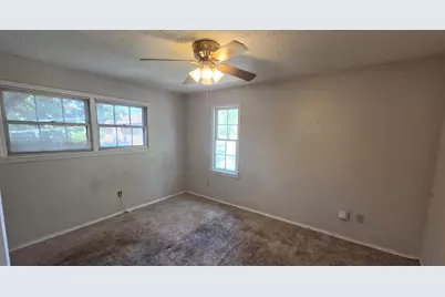 813 Chaparral Court, Bedford, TX 76022 - Photo 4