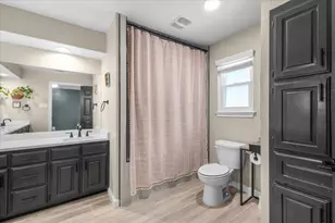 208 Pebblestone Dr, Benbrook, TX 76126 - Photo 22