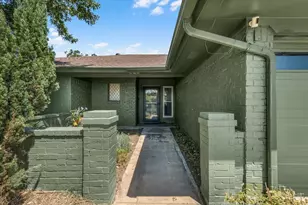 208 Pebblestone Dr, Benbrook, TX 76126 - Photo 4