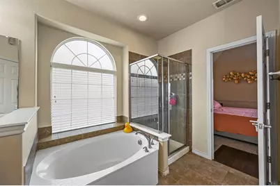 5612 Spirit Lake Drive, Fort Worth, TX 76179 - Photo 8