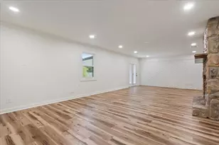 813 N 57th St, Waco, TX 76710 - Photo 12