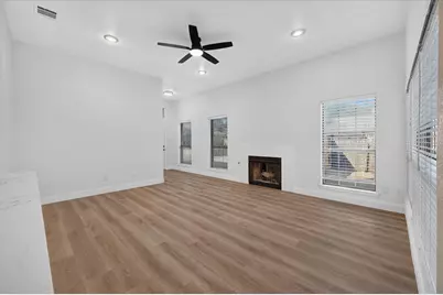 1246 W Hudgins Street #1248, Grapevine, TX 76051 - Photo 2