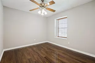 1730 Glencairn Ln, Lewisville, TX 75067 - Photo 8