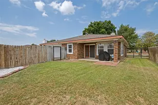 1730 Glencairn Ln, Lewisville, TX 75067 - Photo 18
