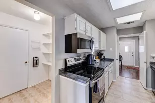 1730 Glencairn Ln, Lewisville, TX 75067 - Photo 14