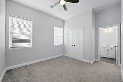 914 E Tucker Street, Fort Worth, TX 76104 - Photo 12