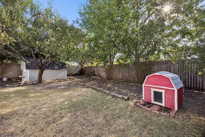 6733 Driffield Circle W, North Richland Hills, TX 76182 - Photo 22