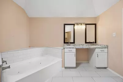 6733 Driffield Circle W, North Richland Hills, TX 76182 - Photo 20