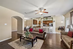 2017 Stonewood Ct, Heartland, TX 75126 - Photo 4