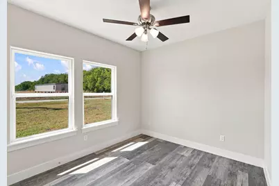 370 Third Avenue, Milford, TX 76670 - Photo 14