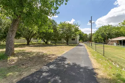 1346 S Reno Road, Reno, TX 76082 - Photo 8