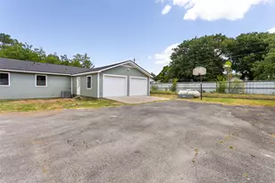 1346 S Reno Rd, Reno, TX 76082 - Photo 20
