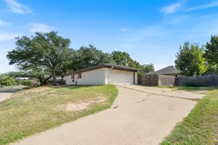 800 Angie Ln, Athens, TX 75751 - Photo 28