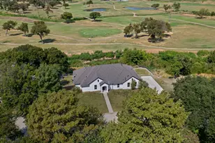 3648 Bluegrass Dr, Grand Prairie, TX 75052 - Photo 2
