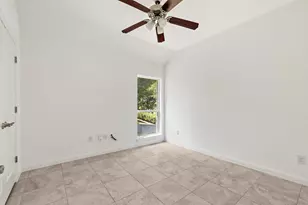 3648 Bluegrass Dr, Grand Prairie, TX 75052 - Photo 22