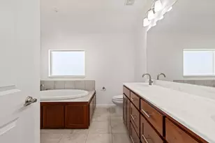 3648 Bluegrass Dr, Grand Prairie, TX 75052 - Photo 26