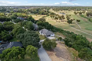 3648 Bluegrass Dr, Grand Prairie, TX 75052 - Photo 30