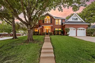 510 Anthony Dr, Euless, TX 76039 - Photo 2